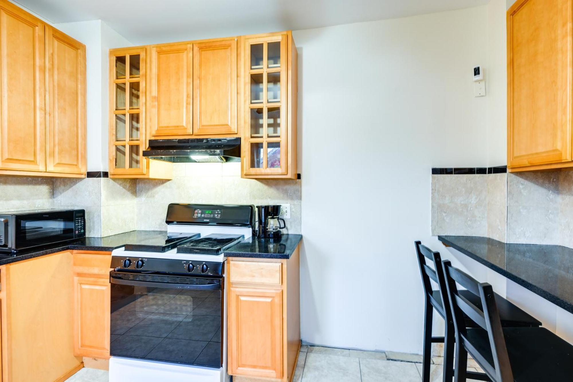 Charming Long Island Home With Fenced Yard! Freeport Exterior foto