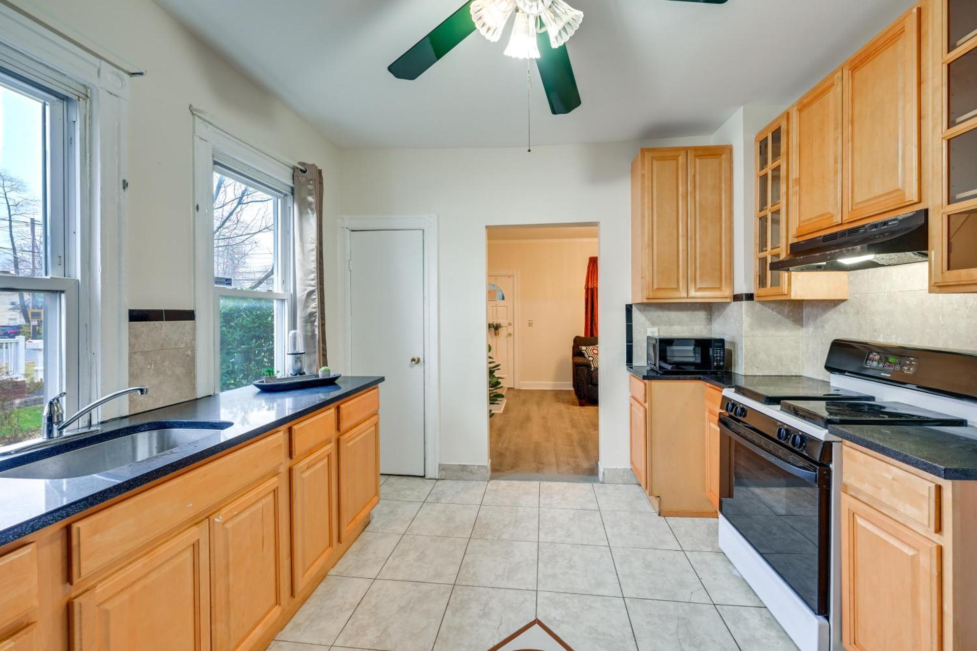 Charming Long Island Home With Fenced Yard! Freeport Exterior foto